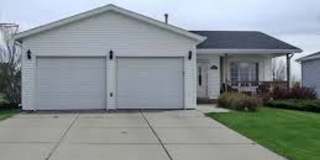 Spacious 3BR Home in Legacy School District with 3 Living Areas & 2-Stall Garage Gallery 18