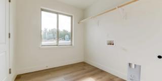 95 E 22nd Pl Gallery 1