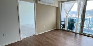 Prime Location- Kapiolani Residence 43d floor- Great views! Gallery 3