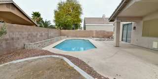 1 Story with POOL Gallery 35