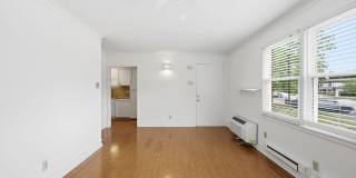 635 Daniels Street Gallery 8