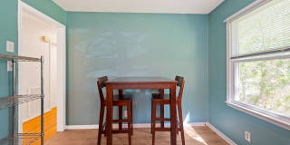 Beautiful 3 Bed 1 Bath Home in Lakewood with Finished Basement Area and Fenced Back Yard!! Gallery 6