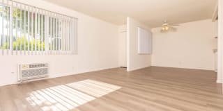 Highland Creek Apartment Homes Gallery 13