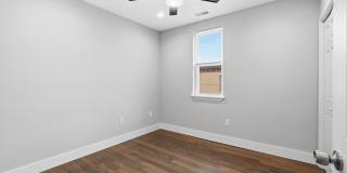 2106 MANTON Street Gallery 12