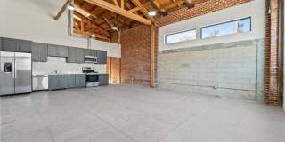 1901 S Pacific Avenue Gallery 1