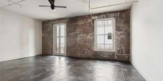 900 S PETERS Street Gallery 4