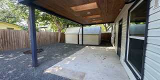AVAILABLE: Updated 4 BR / 2 BA in Prime South Austin Location Gallery 31