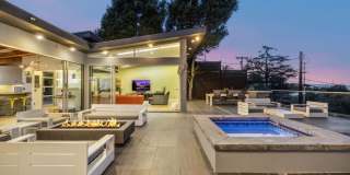7275 Mulholland Dr Gallery 3