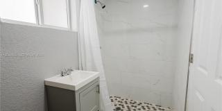1550 NE 41st Ct Gallery 9