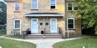 1613 Green Street Gallery 1