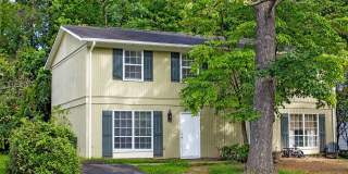 Pet-Friendly 3BR Duplex Near 5th Street Station, Downtown, & UVA Gallery 1