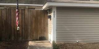 805 Vancouver Road Gallery 1