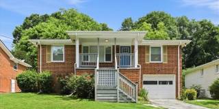 2705 Lincoln Court NW Gallery 1