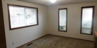 3Bd/2Ba Single Story Home - Available to View! Gallery 11