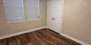 2319 Independence Gallery 18