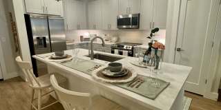 5009 Independence Parkway Gallery 5