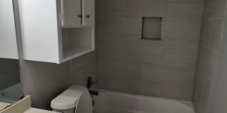 Cool 4-Plex walking distance to Zilker Park and Barton Springs Gallery 10