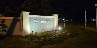 2 Bedroom Condo with One Car Garage Gallery 12