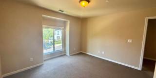 Charming 4 Bedroom Home in Springlake Gallery 37