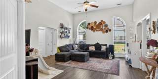 268 Scarlett Lane Gallery 4