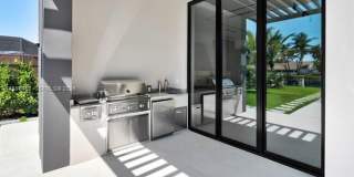 493 Holiday Dr #0 HALLANDALE BEACH, FL 33009 Gallery 51