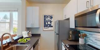 2000 Post Gallery 17