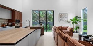 1881 NE 196th Ter Gallery 20