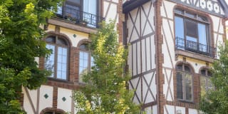 The Manor Gallery 37