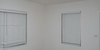 505 NE 82nd St Gallery 6