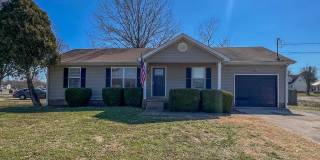 Fenced Backyard--No Breed Restrictions! Close to Post! Gallery 1