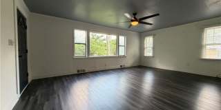 1095 S Ray Avenue Gallery 4