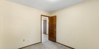 208 Hudson Pl Gallery 25