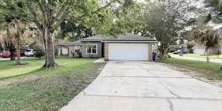 Freshly Updated 4BR with Huge Fenced Backyard Gallery 1