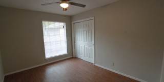 East Austin 4BR Gem on Cul-de-Sac w/ Spacious Lot & Updates Gallery 11