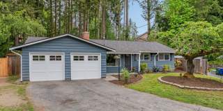 Remodeled Rambler with 2/Car garage, RV Parking and an Impressive Back Yard!!!!! Gallery 5