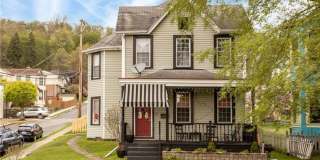 Stylish Victorian Home! Gallery 1