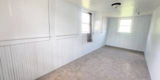 1501 East Lewis Street Gallery 9