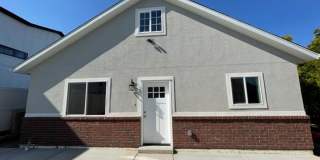 Single-Level 2 Bed / 2 Bath | Garage Available June 1st Gallery 1