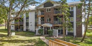 Sun Prairie/Vista Court Gallery 21