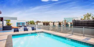 Living at NoHo Gallery 10