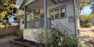 2 bedroom/ 1 Bathroom 2 Story Home for Rent in Cotati! Gallery 1