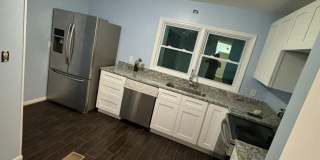 Room in 3 Bedroom Home at Pauladean Cir SE Gallery 1