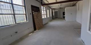 2004 FREDERICK Avenue Gallery 5