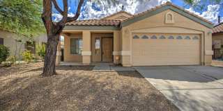 Spacious 4-Bedroom Home with 2-Car Garage & Large Enclosed Backyard in Desert Willow Estates! Gallery 1