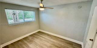 2809 NE 6th Ln Gallery 11