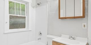 FOR RENT – 1965 Arlington Ave Gallery 26