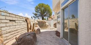 Bright & Spacious 4Bd Home with Vaulted Ceilings & Outdoor Kitchen Gallery 22
