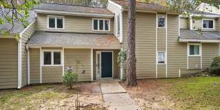 3BR/2.5BA Townhome in Prime Durham/Chapel Hill Location! Gallery 1