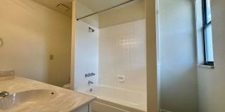 Beautiful 5 bedroom 2.5 bathroom home available NOW!!! Gallery 22