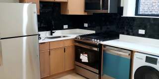 944 North Damen Avenue Gallery 2